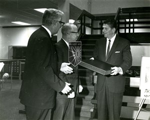 Image description is not available for 1967.130